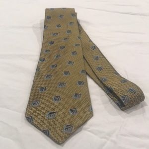 SULKA FRANCE GOLD NAVY SILK GEOMETRIC WOVEN TIE